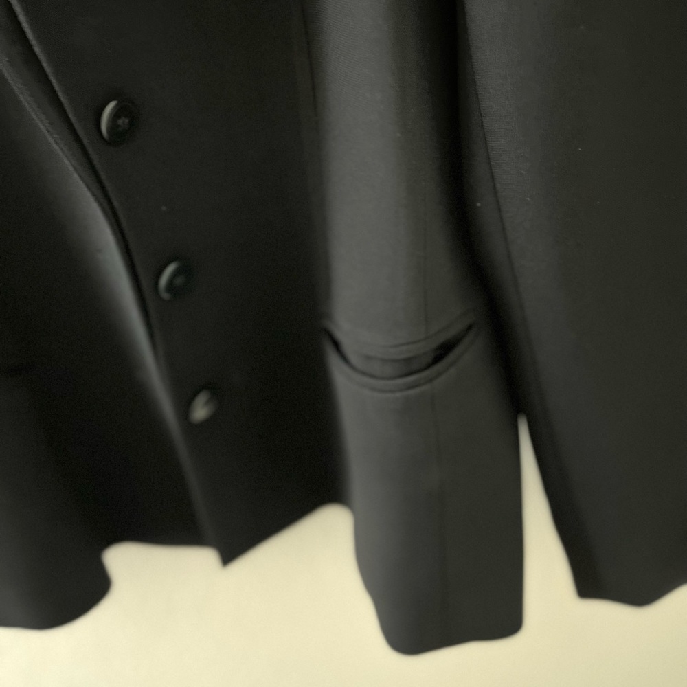 Petite Sophisticate Blazer - Picture 6 of 6